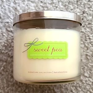 Bath & Body Works Sweet Pea 3 Wick Candle